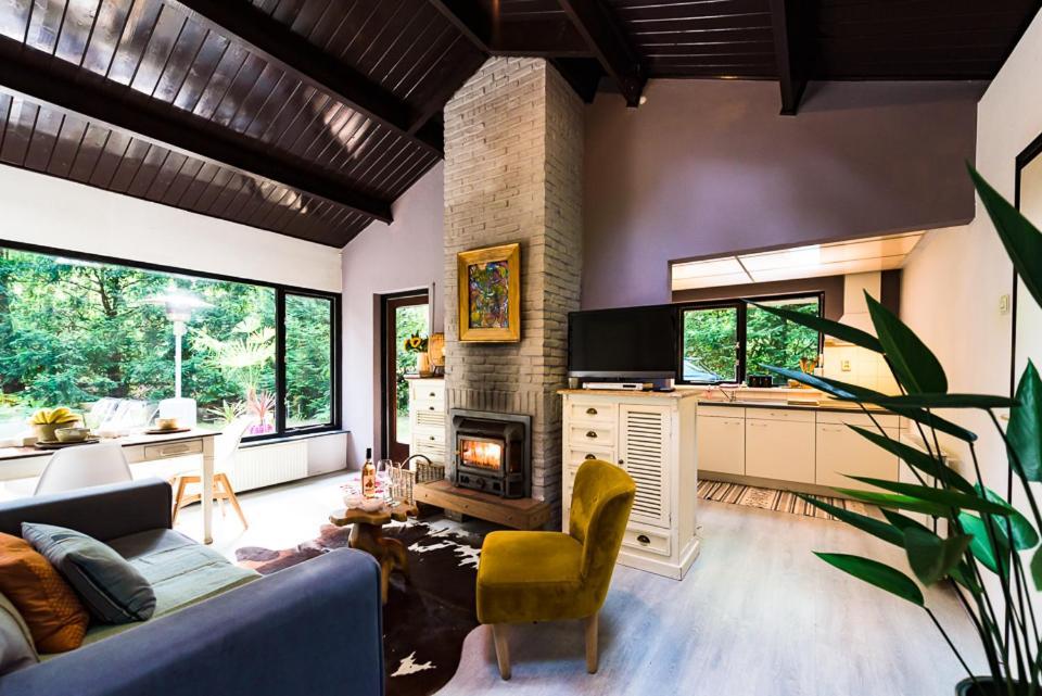 Magical Cottage In The Woods Барн Экстерьер фото